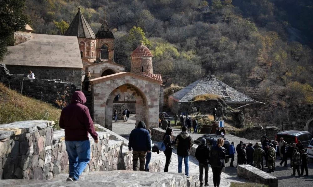 Αρμενία: Επέστρεψε τους Αζέρους αιχμαλώτους από το "Ναγκόρνο-Καραμπάχ"